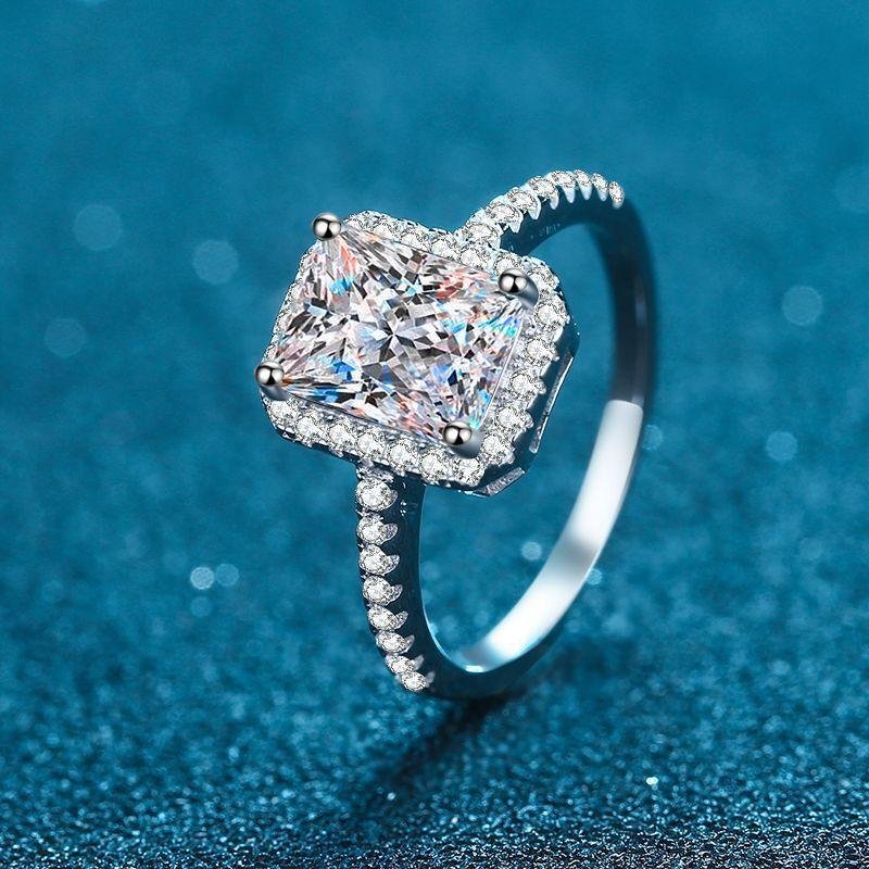 925Sterling Silver Women's Sugar Cube Micro-Inlaid Pave Band1Carat:2Carat Four-Prong Unique Moissanite Rings